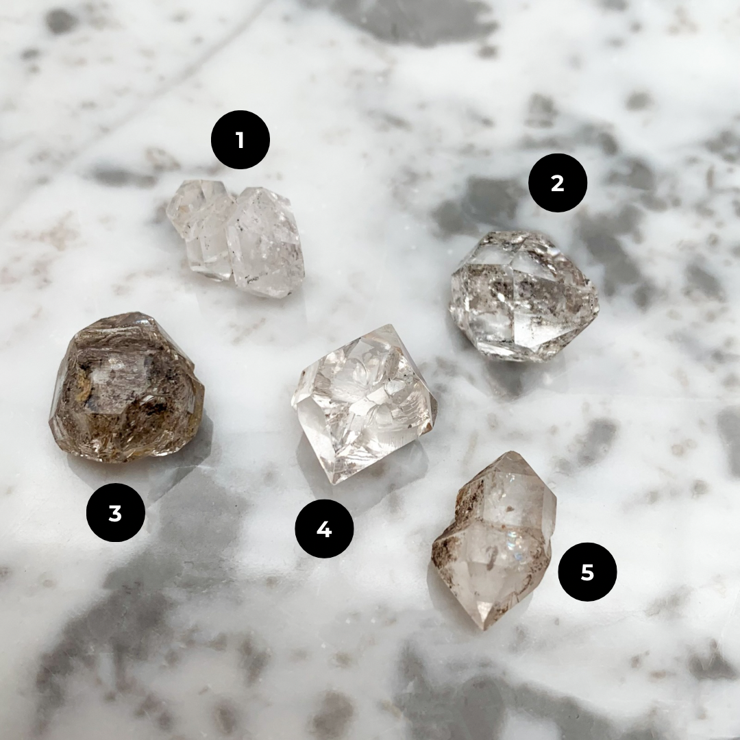 
                  
                    Diamante Herkimer Natural 17 mm
                  
                