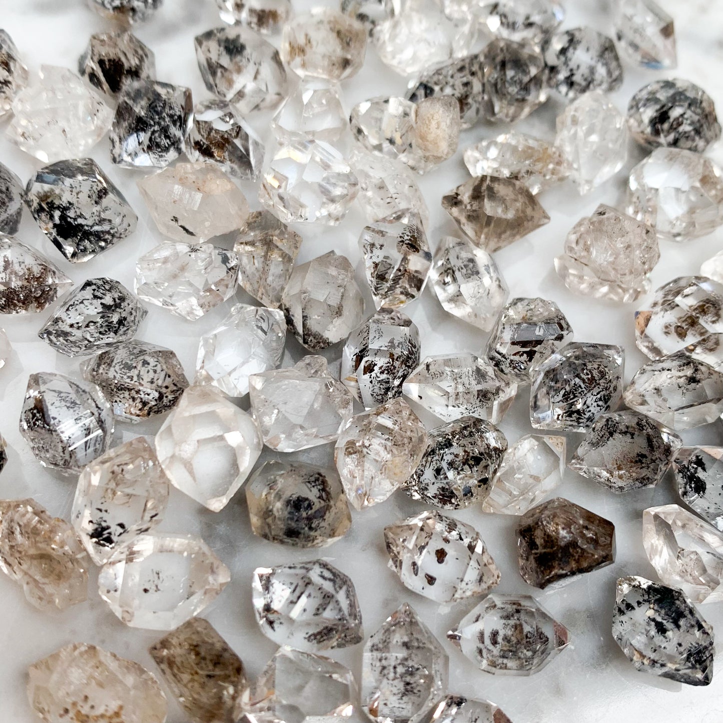 
                  
                    Diamante Herkimer Natural 9 mm
                  
                