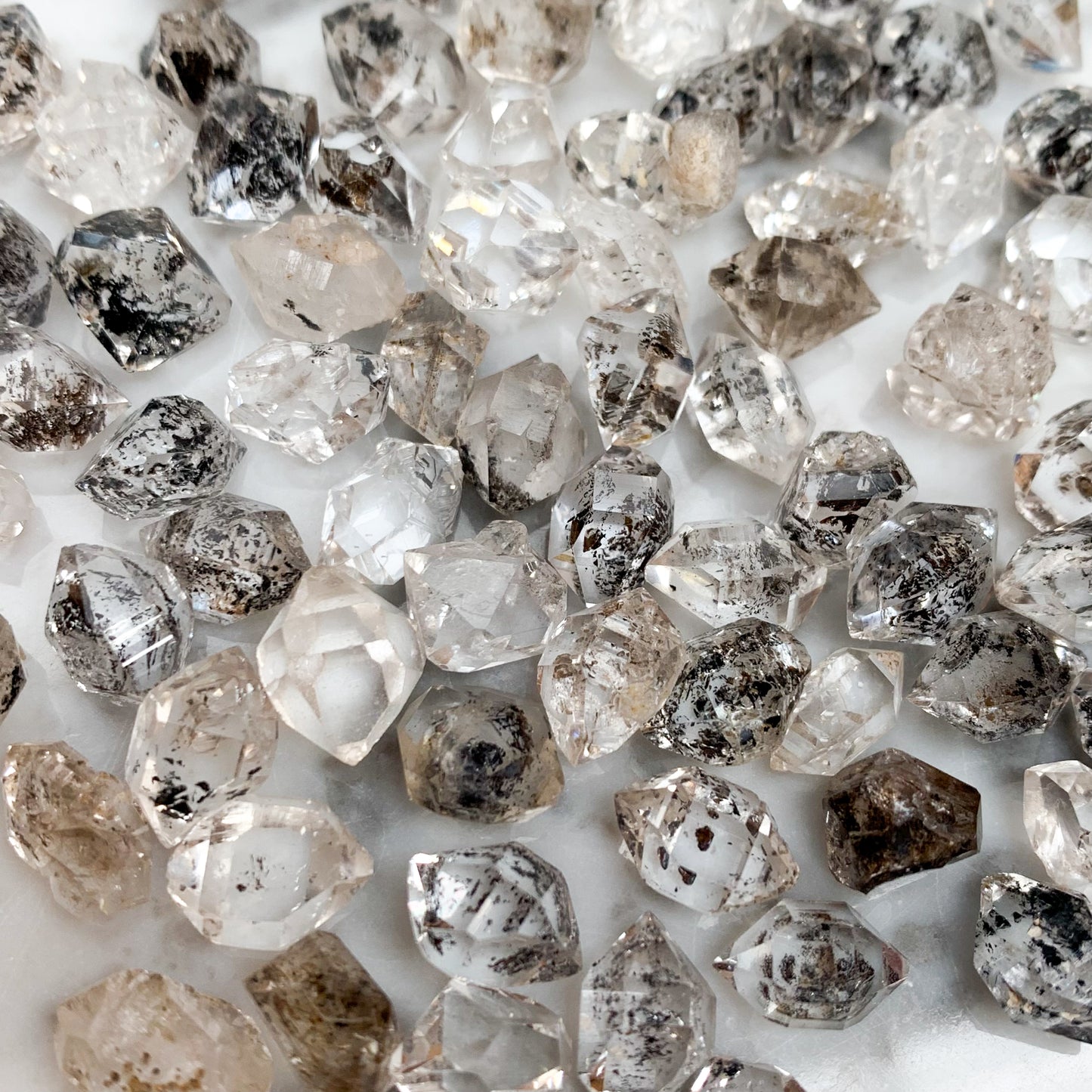 
                  
                    Diamante Herkimer Natural 9 mm
                  
                