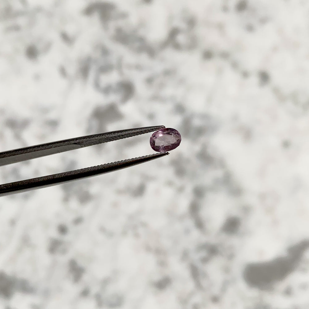 
                  
                    Espinela Natural Ovalada 5,8x4,3 mm
                  
                