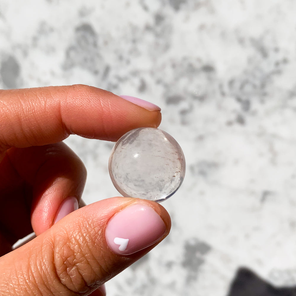 
                  
                    Esfera de Cuarzo Cristal Natural 20 mm
                  
                
