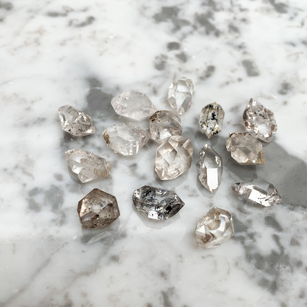 
                  
                    Diamante Herkimer Natural 14 mm
                  
                