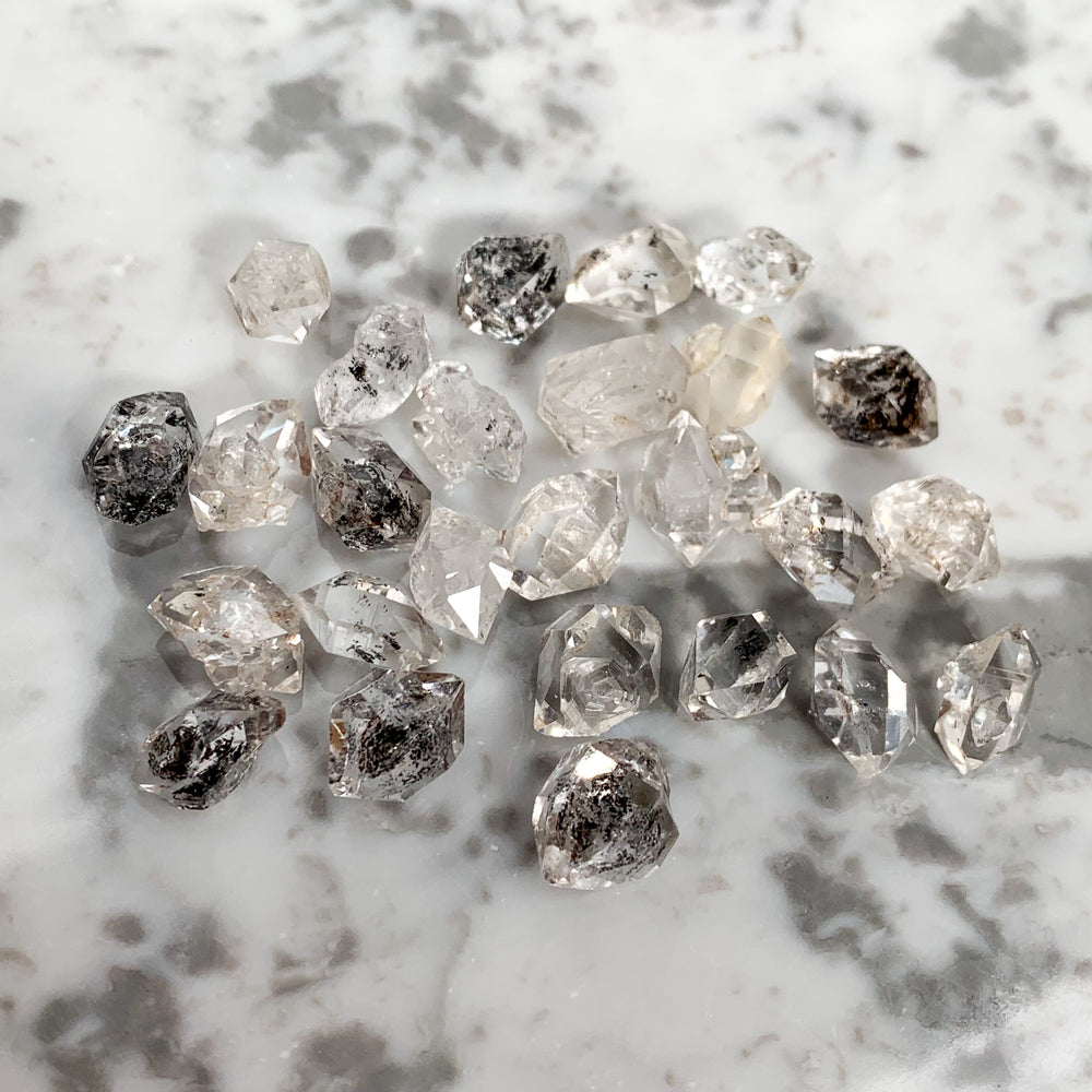 
                  
                    Diamante Herkimer Natural 13 mm
                  
                