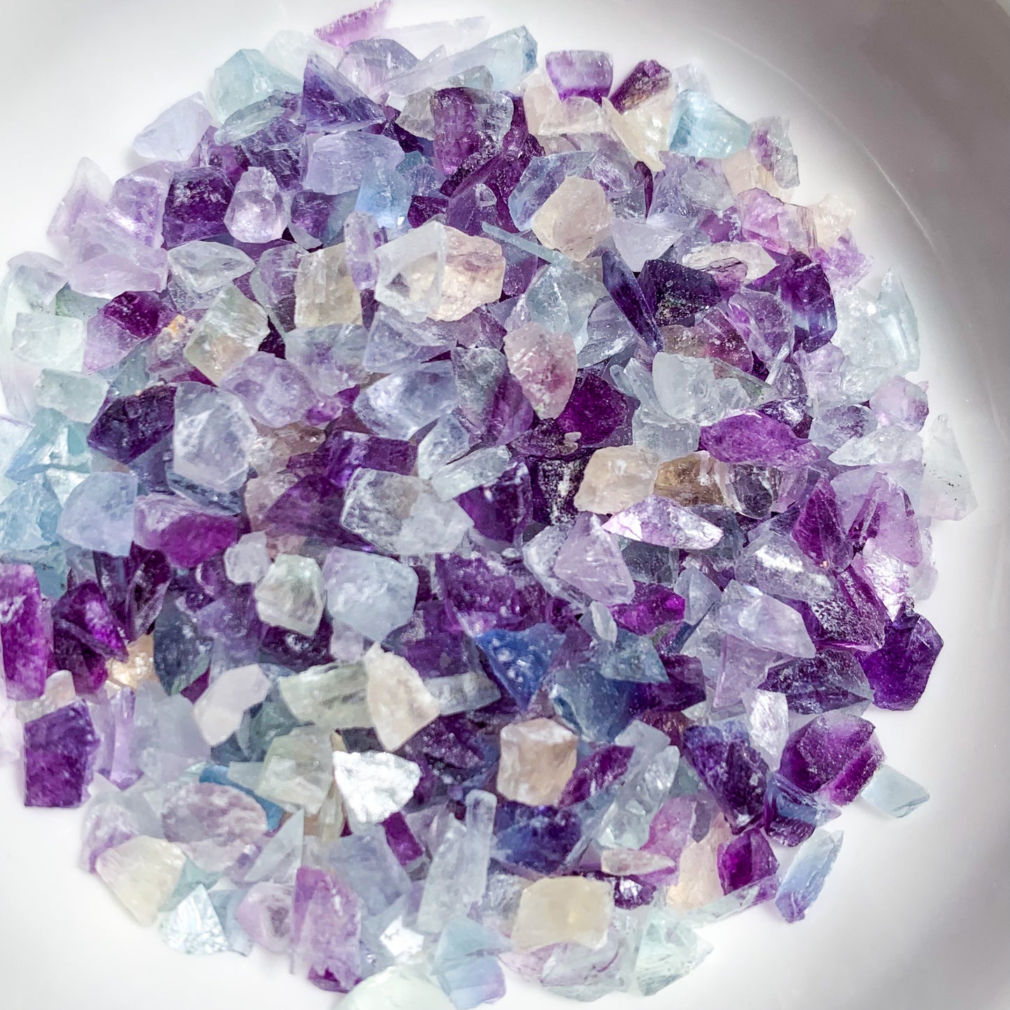 
                  
                    DIFUSOR DE AUTO Y CLOSET PIEDRA NATURAL FLUORITA - PEONIAS Y OLIVA
                  
                