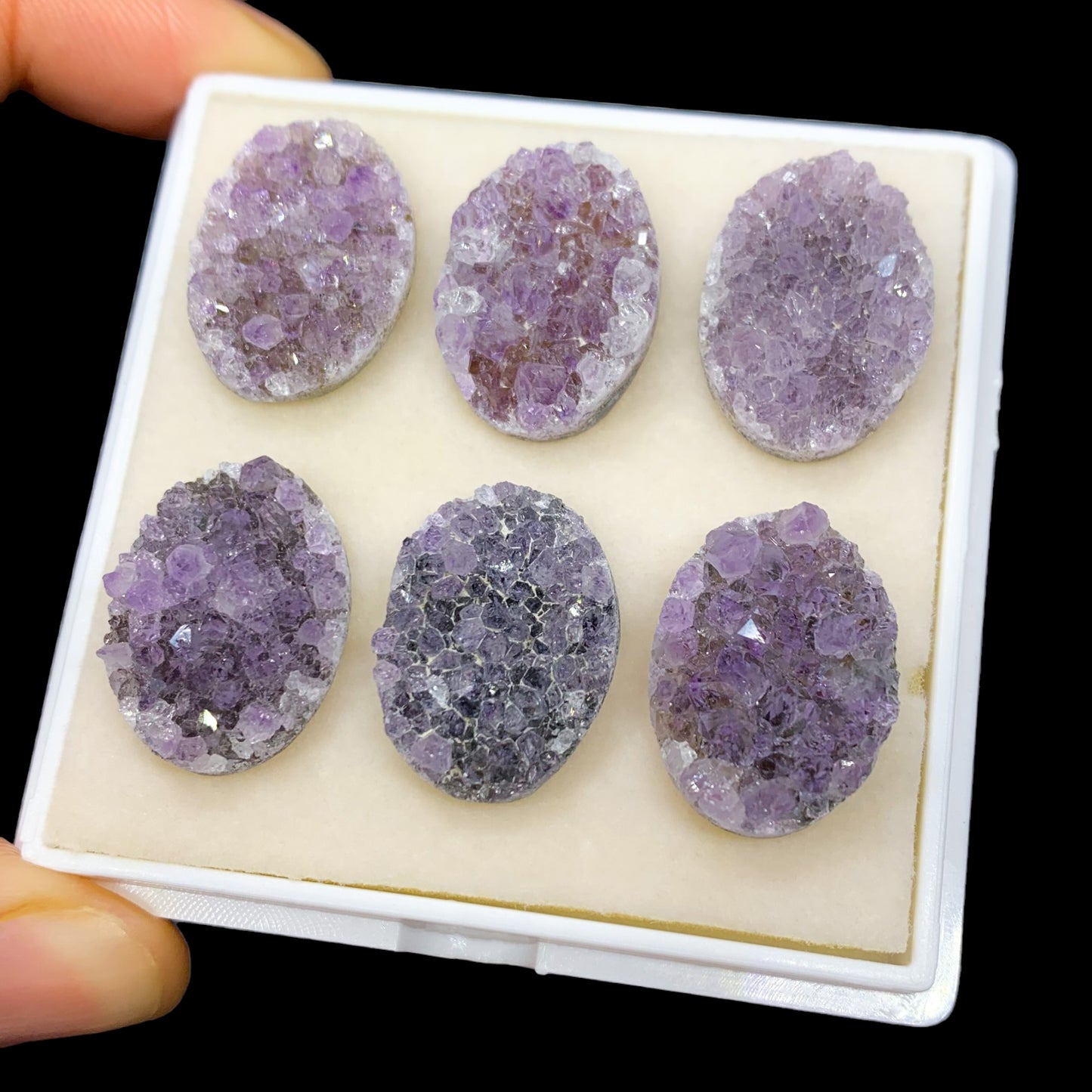 
                  
                    Drusa de Amatista Ovalado 20x15 mm
                  
                