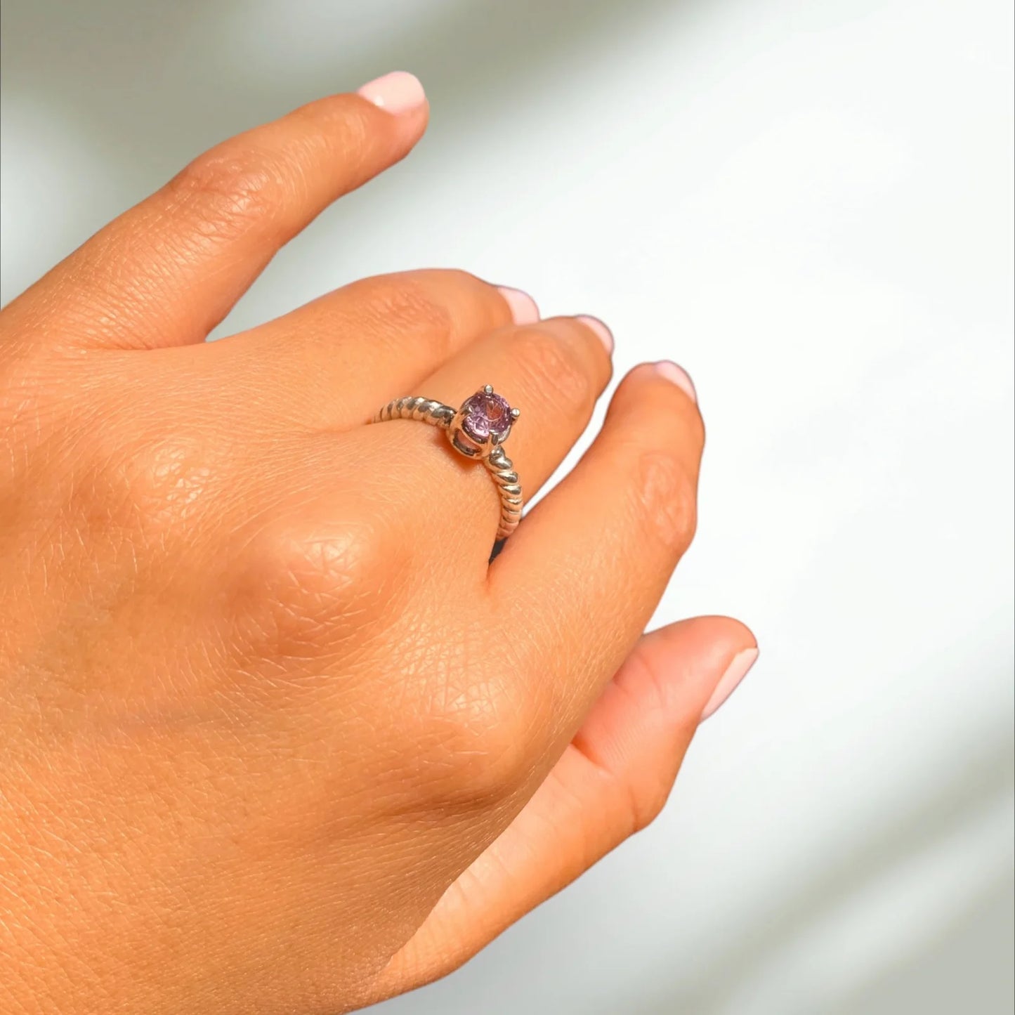 
                  
                    ANILLO ESPINEL VIOLETA NATURAL TALLA 14
                  
                