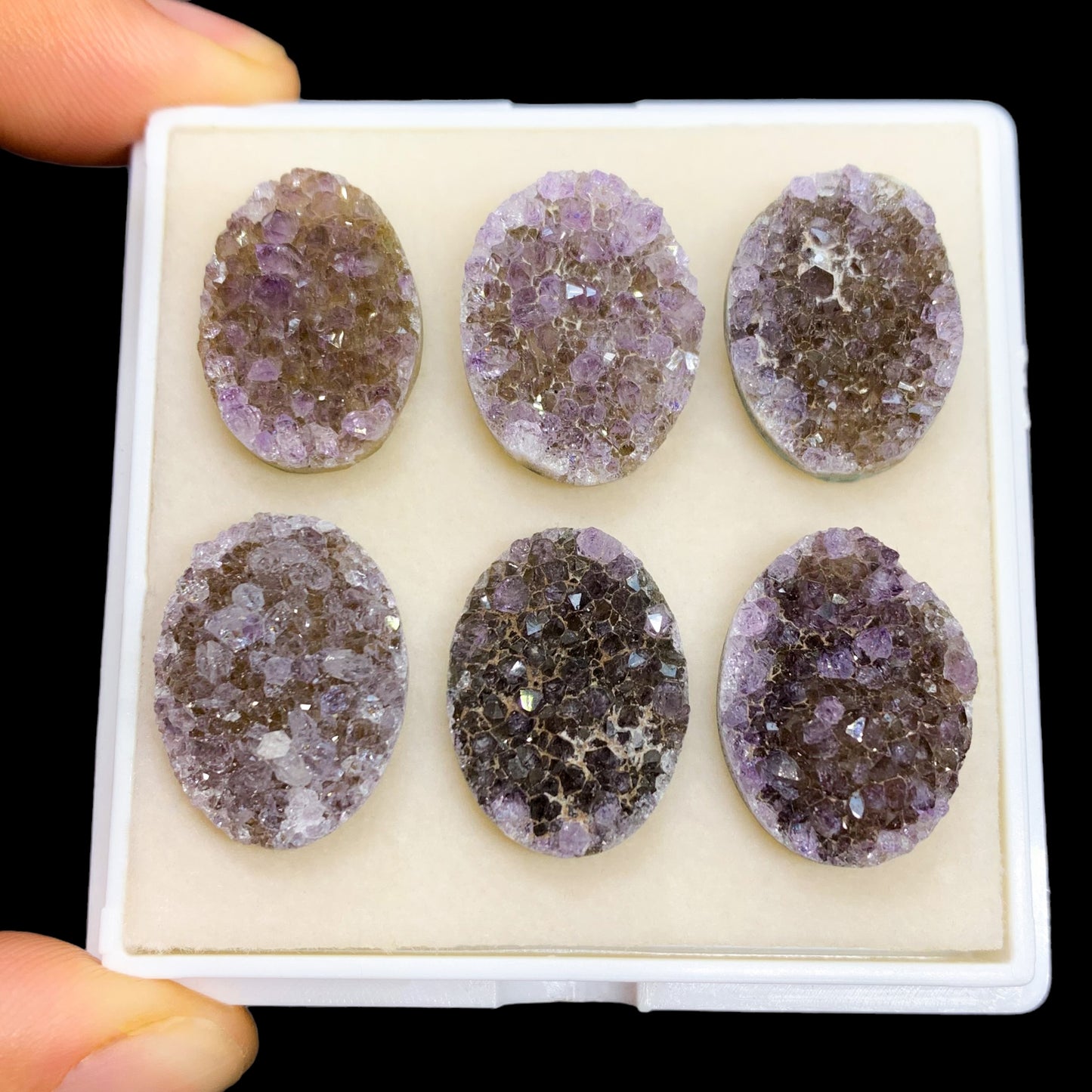 
                  
                    Drusa de Amatista Ovalado 20x15 mm
                  
                