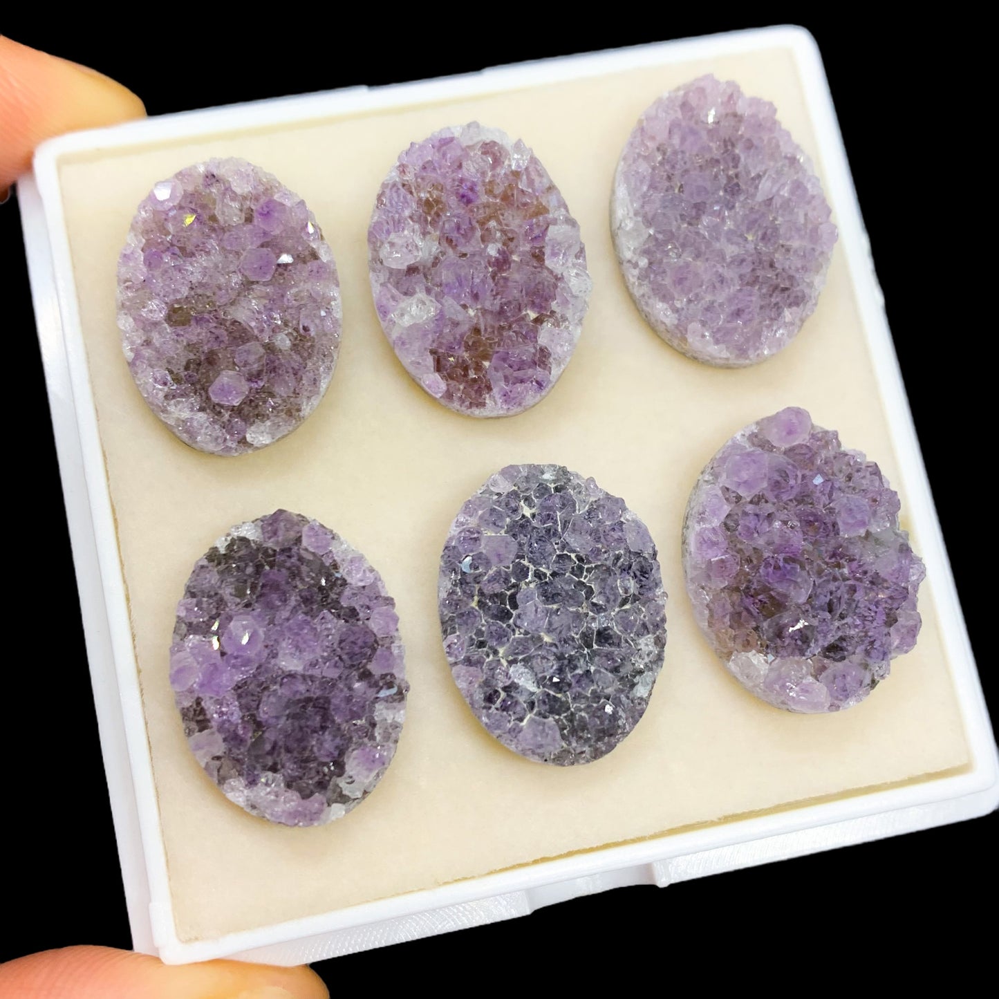 
                  
                    Drusa de Amatista Ovalado 20x15 mm
                  
                