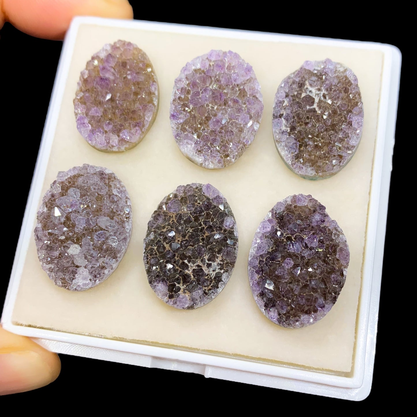 
                  
                    Drusa de Amatista Ovalado 20x15 mm
                  
                