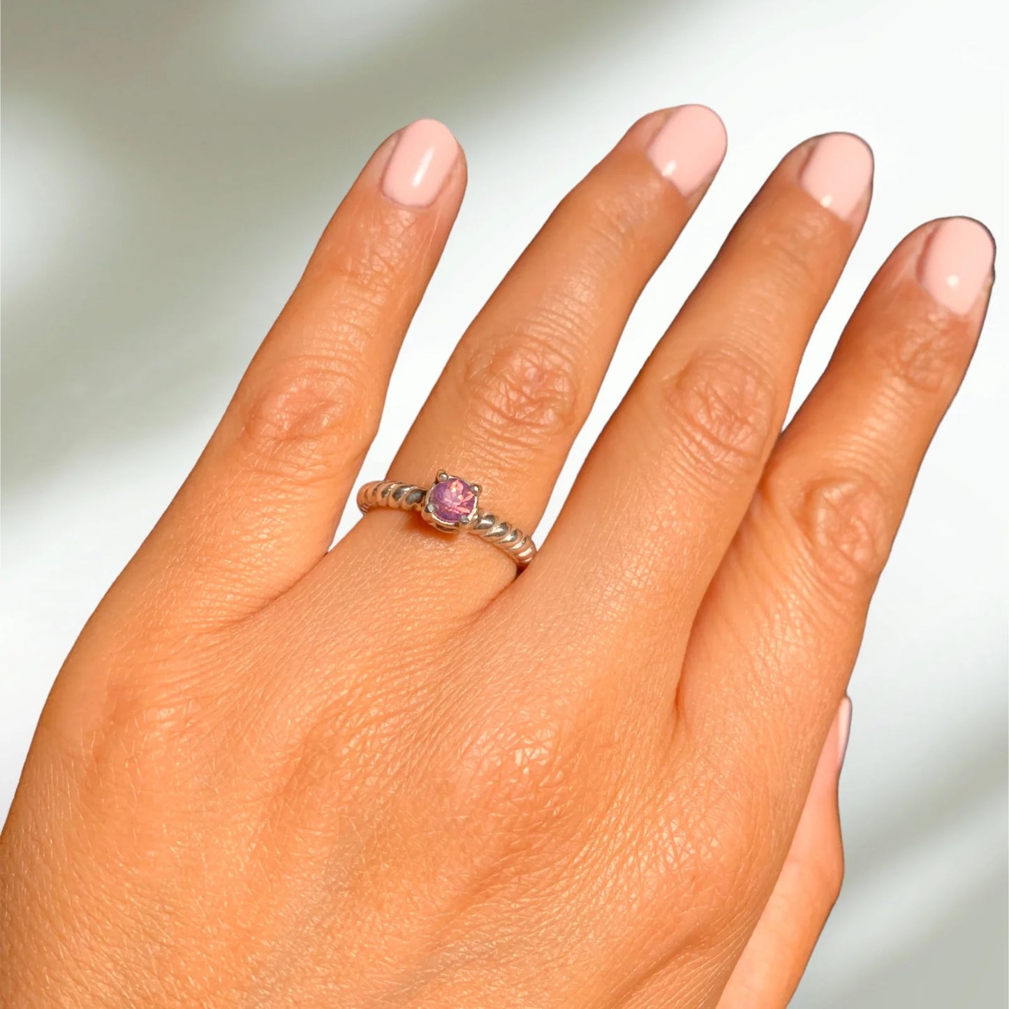 
                  
                    ANILLO ESPINEL ROSA NATURAL TALLA 13
                  
                