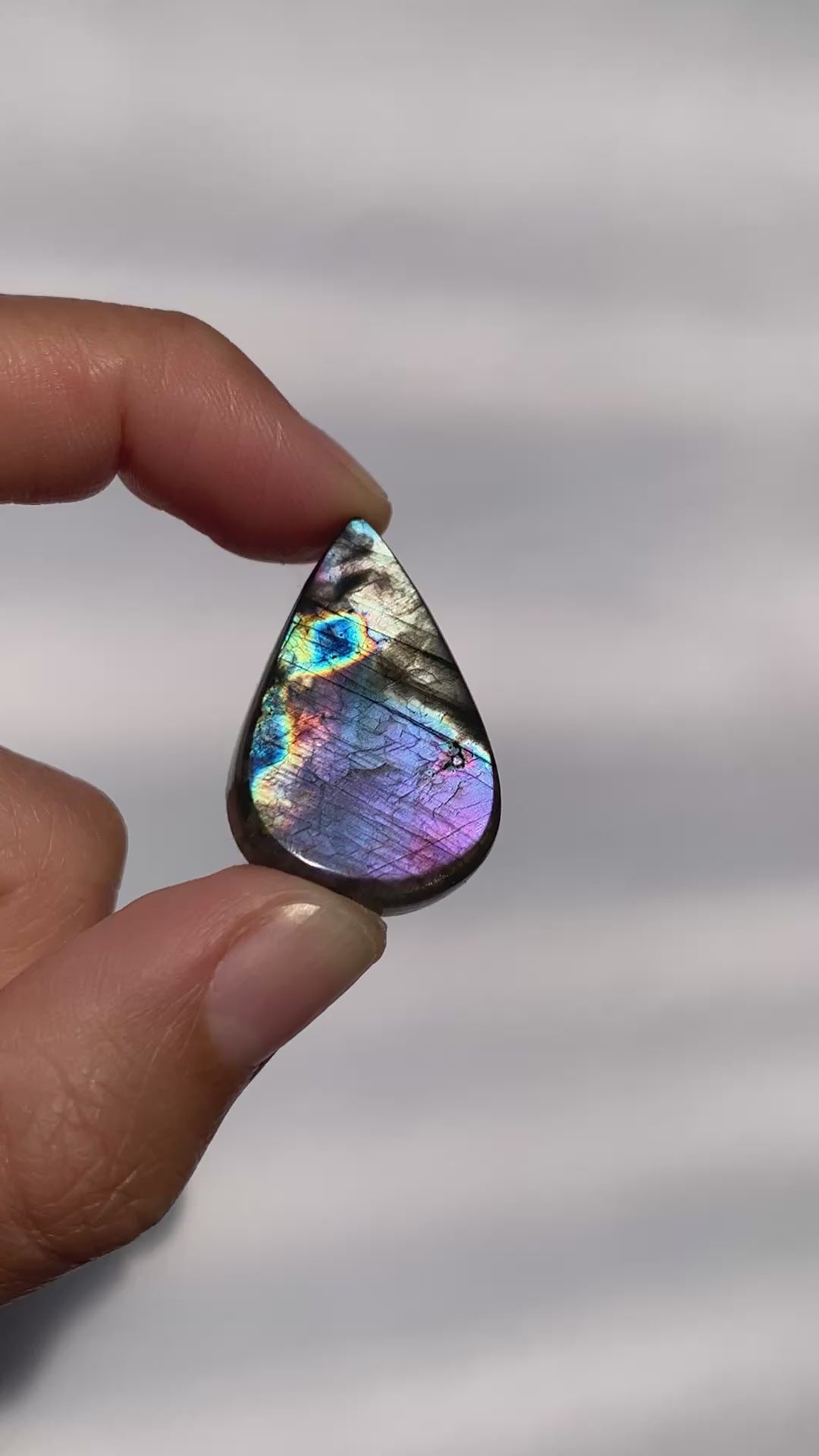 LABRADORITA MULTICOLOR GOTA 34x21 MM