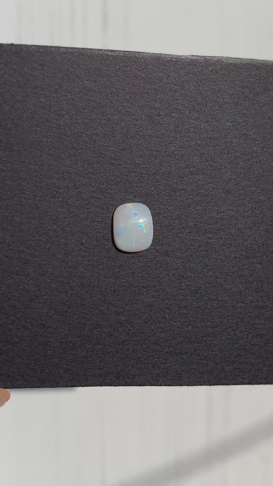CRISTAL DE ÓPALO AUSTRALIANO SOLIDO NATURAL FORMA IRREGULAR 8.7x7.2 MM
