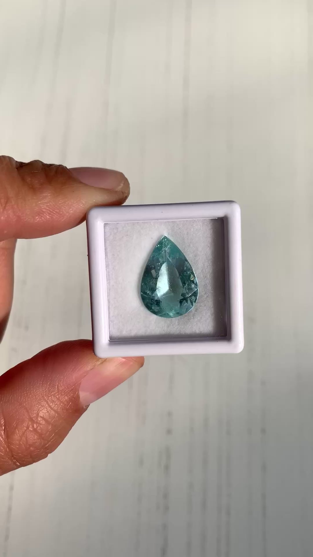 AGUAMARINA NATURAL CORTE GOTA 16x11x6 MM