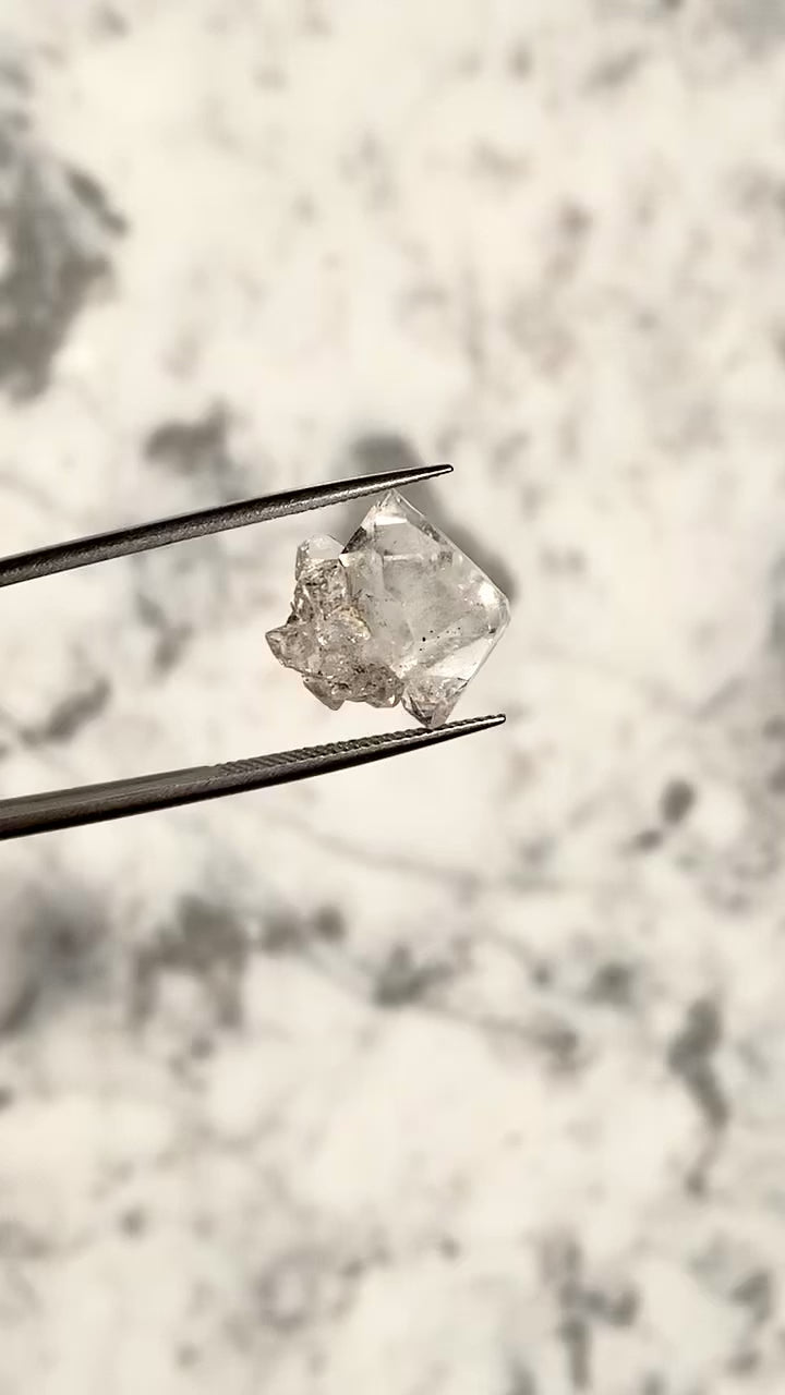 
                  
                    Cargar y reproducir video en el visor de la galería, Diamante Herkimer Natural 15x15,4 mm
                  
                
