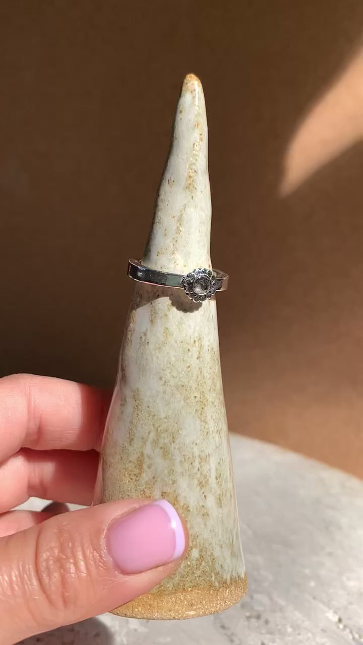 ANILLO FLOR DIAMANTE SALT AND PEPPER TALLA 14