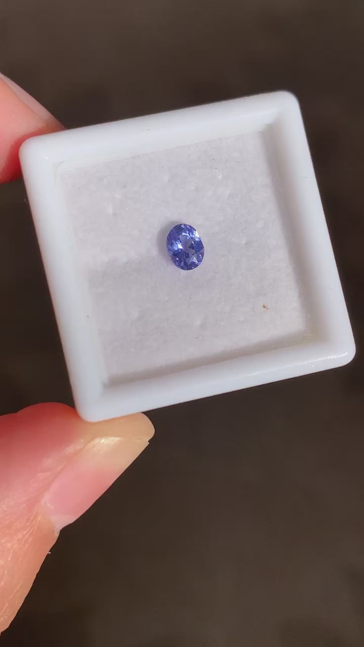 TANZANITA CORTE OVALADO NATURAL 5.4 MM