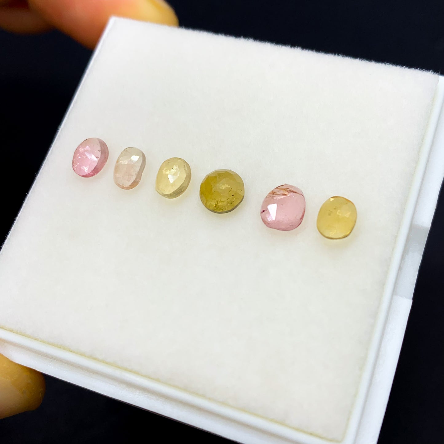 
                  
                    Turmalinas Corte Rosa 5 mm
                  
                