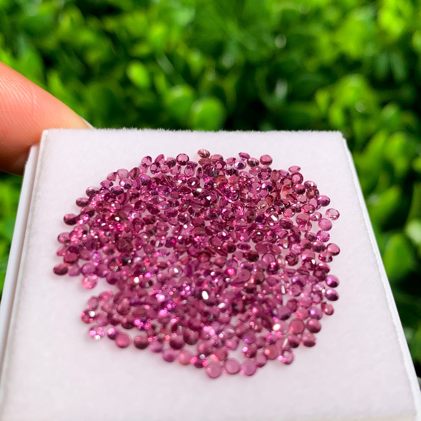 
                  
                    Rodolita Corte Diamante 2 mm
                  
                