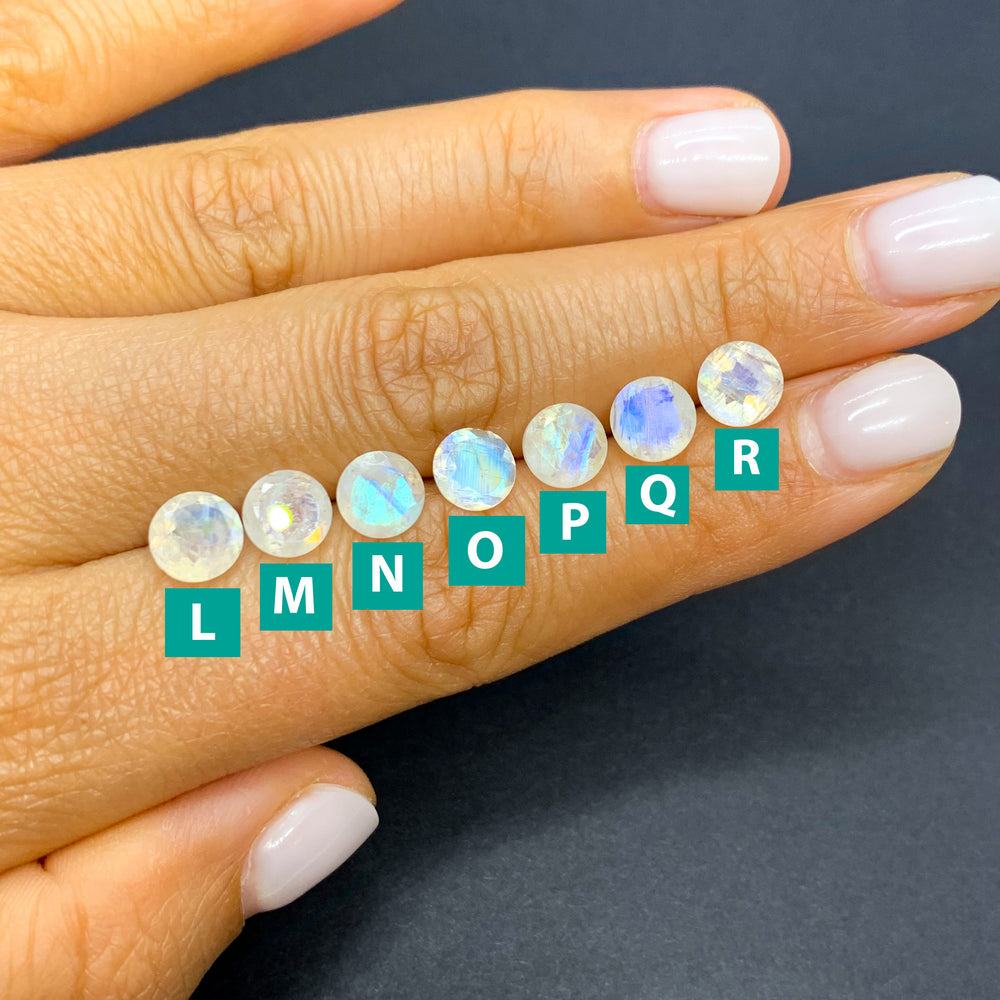 
                  
                    Piedra Luna 7 mm Corte Diamante
                  
                