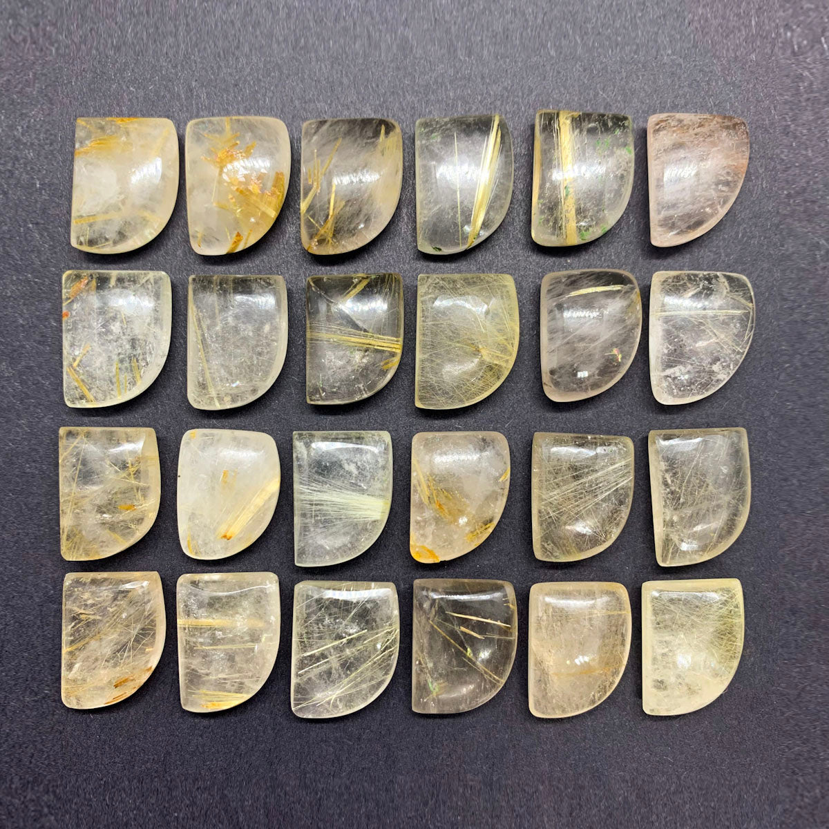
                  
                    Cuarzo Rutilado 16x12 mm
                  
                