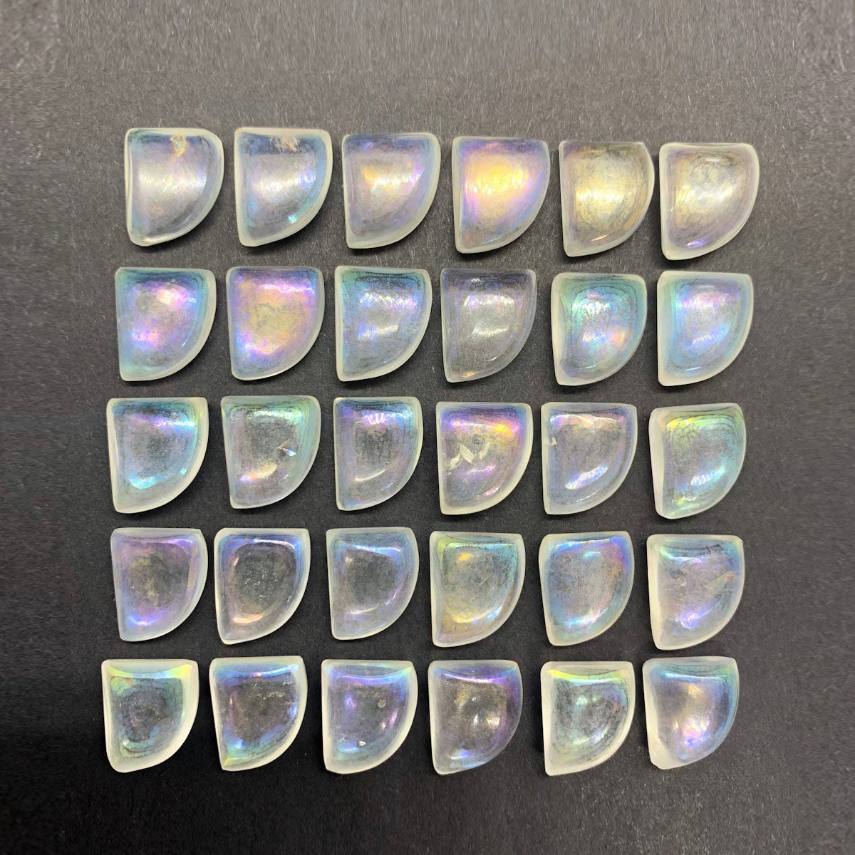 
                  
                    Cuarzo Aura 12x10 mm
                  
                