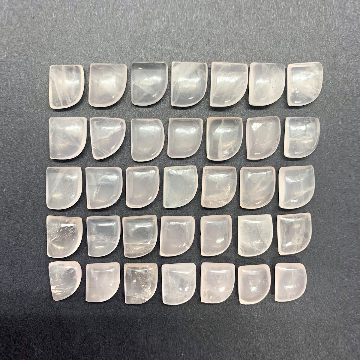 
                  
                    Cuarzo Rosa 12x10 mm
                  
                